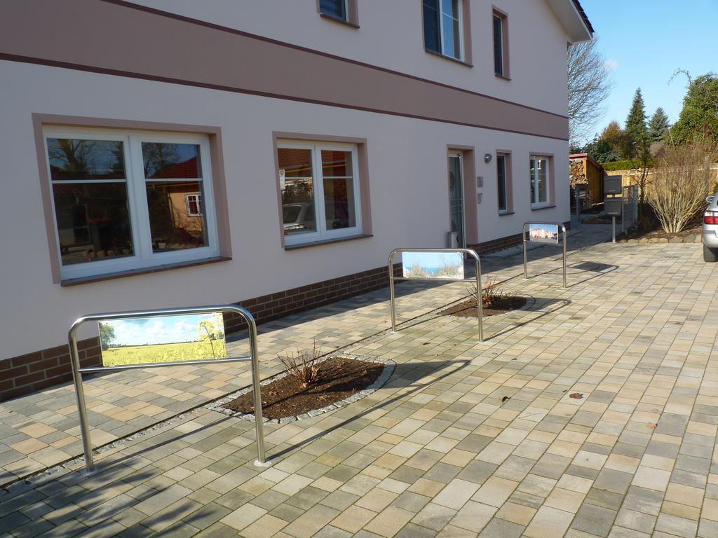 Cafe Und Pension Blohm Greifswald Exterior photo